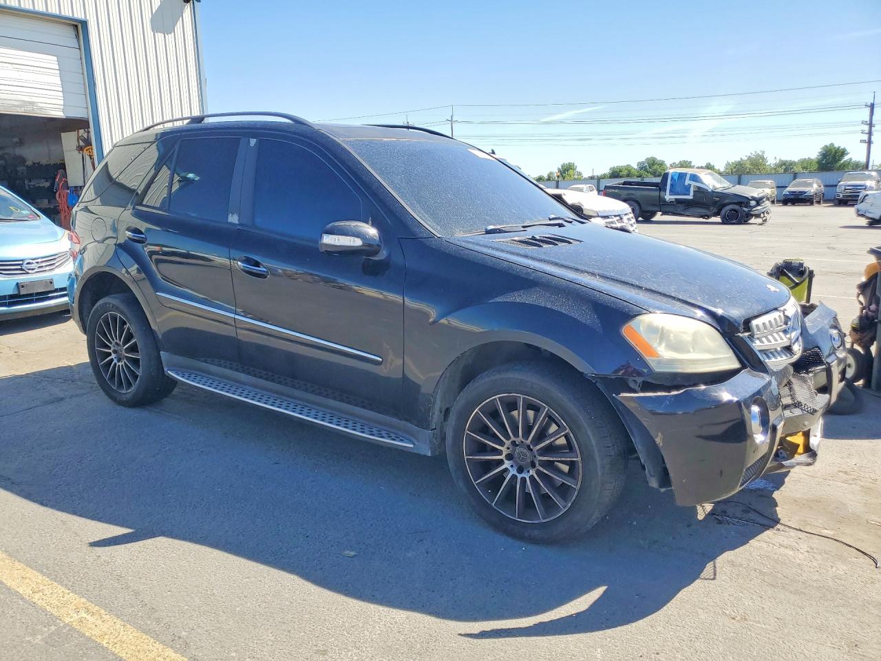 2008 Mercedes-benz Ml 550 Черный vin: 4JGBB72E48A359275