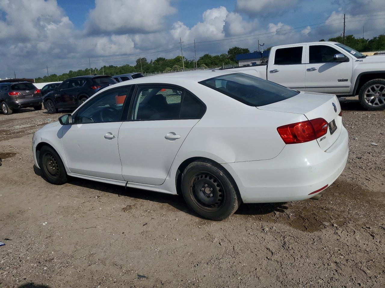 2014 Volkswagen Jetta Base White vin: 3VW2K7AJ2EM294330