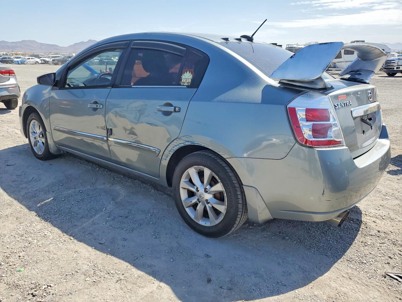 2012 Nissan Sentra 2.0 Серебряный vin: 3N1AB6AP8CL647561