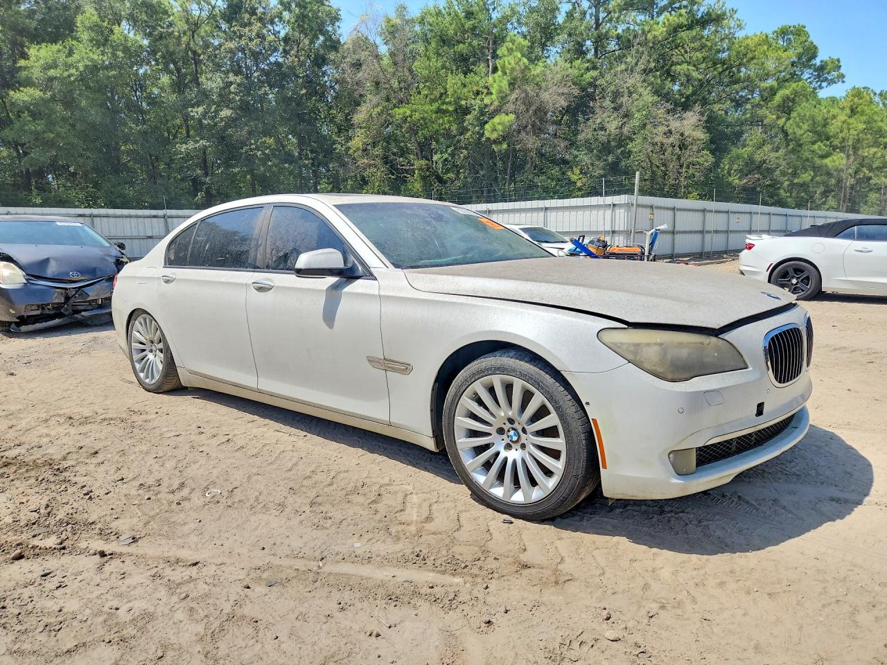 2009 Bmw 750 Li White vin: WBAKB835X9CY60053