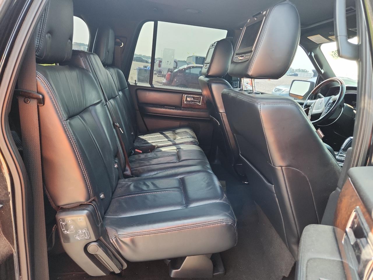 2015 Lincoln Navigator L Black vin: 5LMJJ3JT4FEJ04586