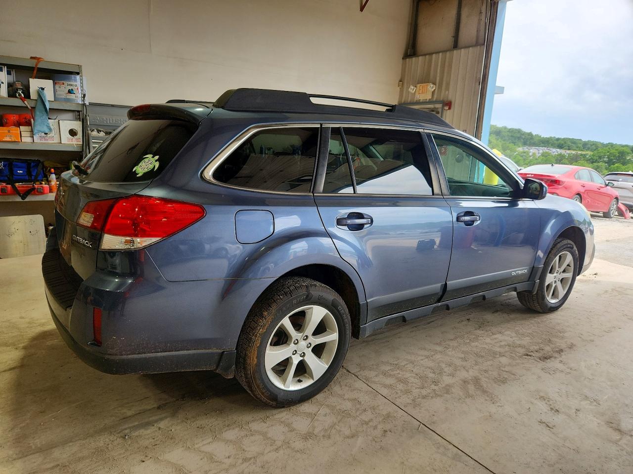 2013 Subaru Outback 2.5i Premium Blue vin: 4S4BRCCC9D3263884