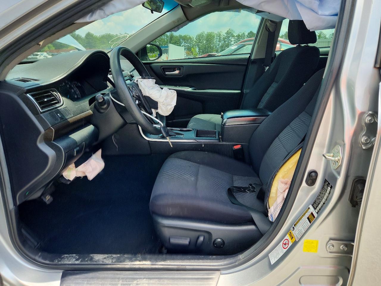 2015 Toyota Camry Le Silver vin: 4T1BF1FK4FU487321