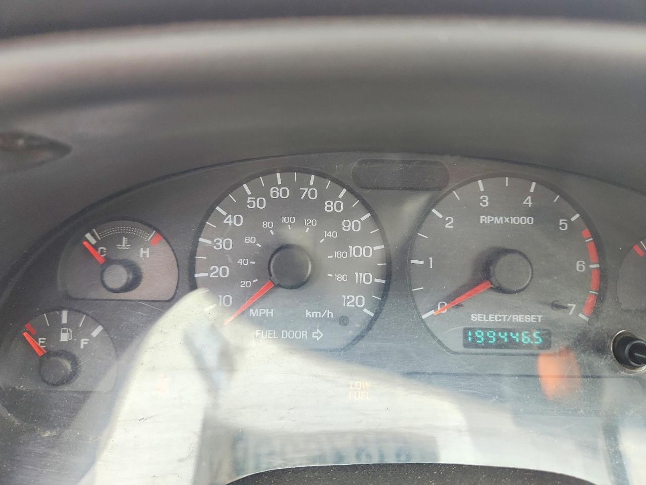 2000 Ford Mustang Gray vin: 1FAFP4444YF281096