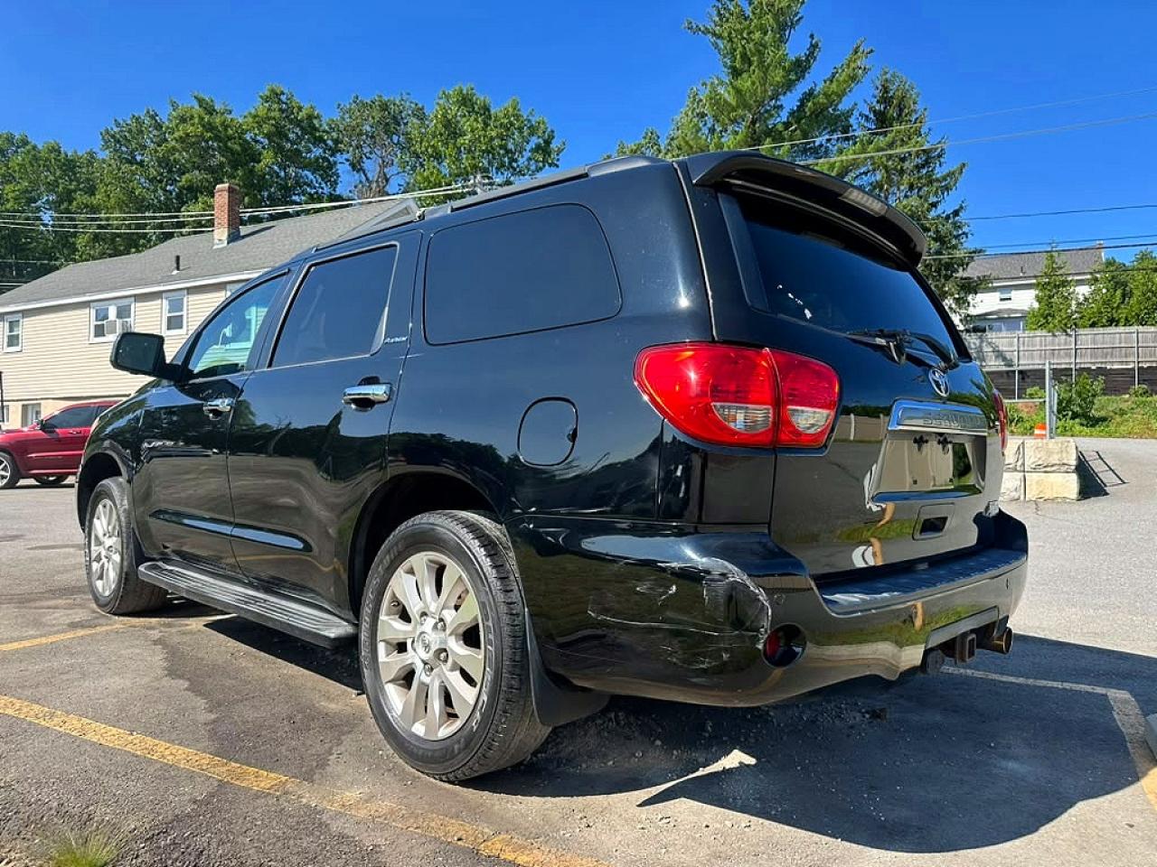 2011 Toyota Sequoia Platinum Черный vin: 5TDDY5G15BS054755