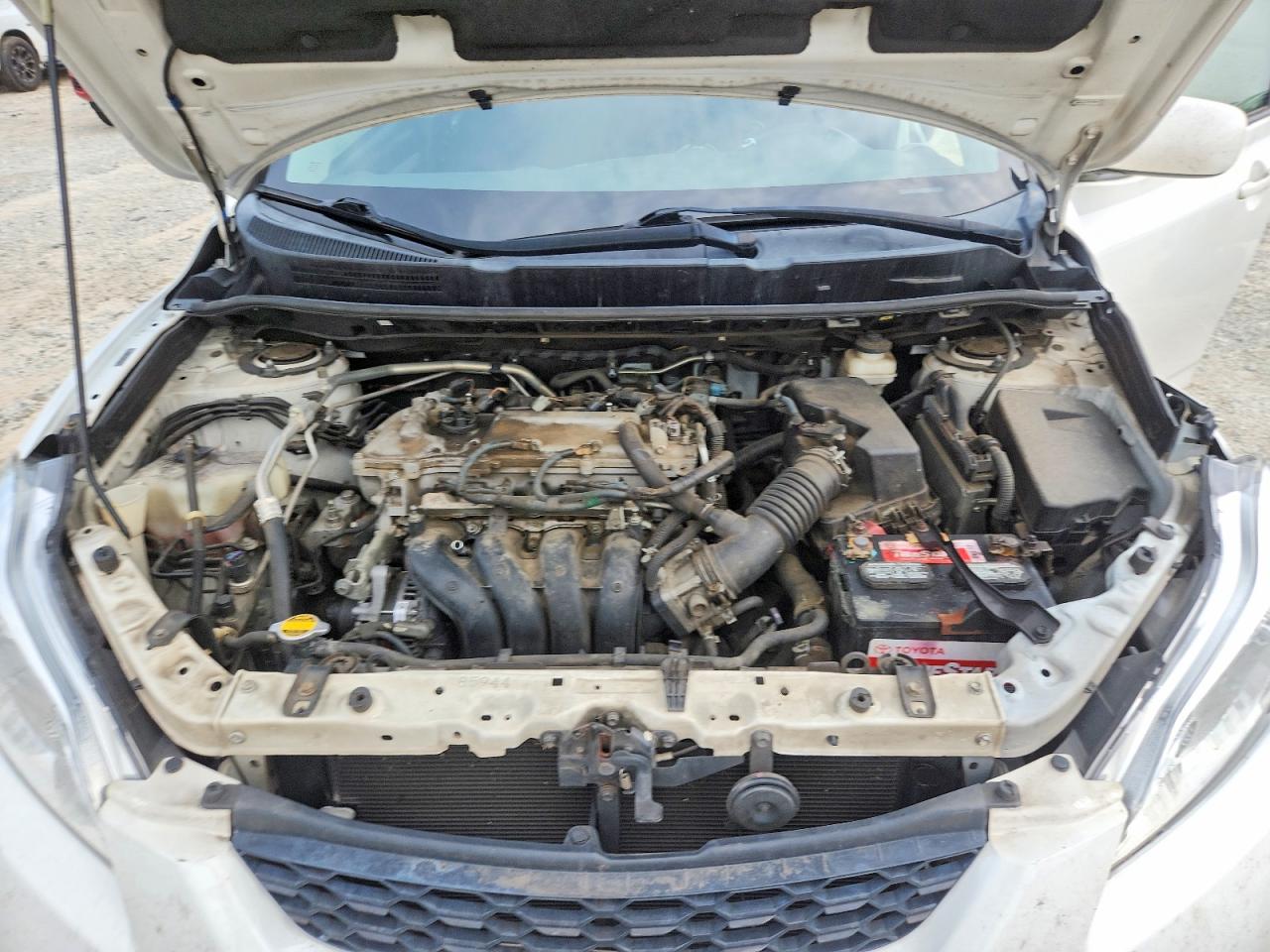 2009 Toyota Matrix Base White vin: 2T1KU40E39C046599