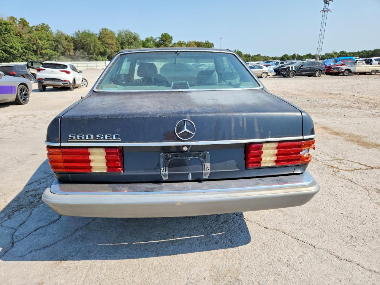 1988 Mercedes-benz 560 Sec Charcoal vin: WDBCA45D3JA378644
