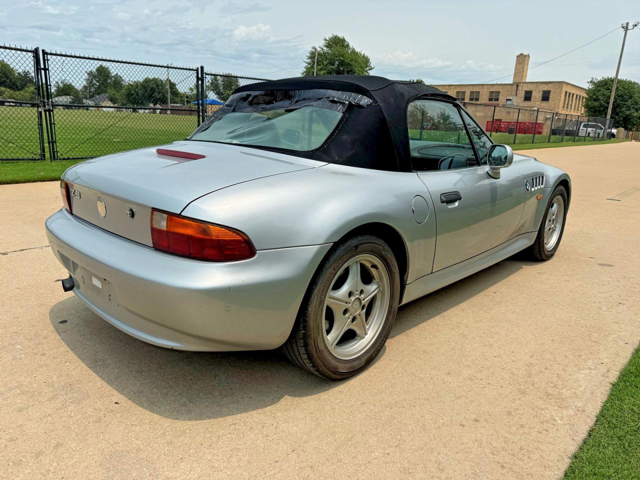 1997 Bmw Z3 Roadstr Silver vin: WBACH71070LA33590