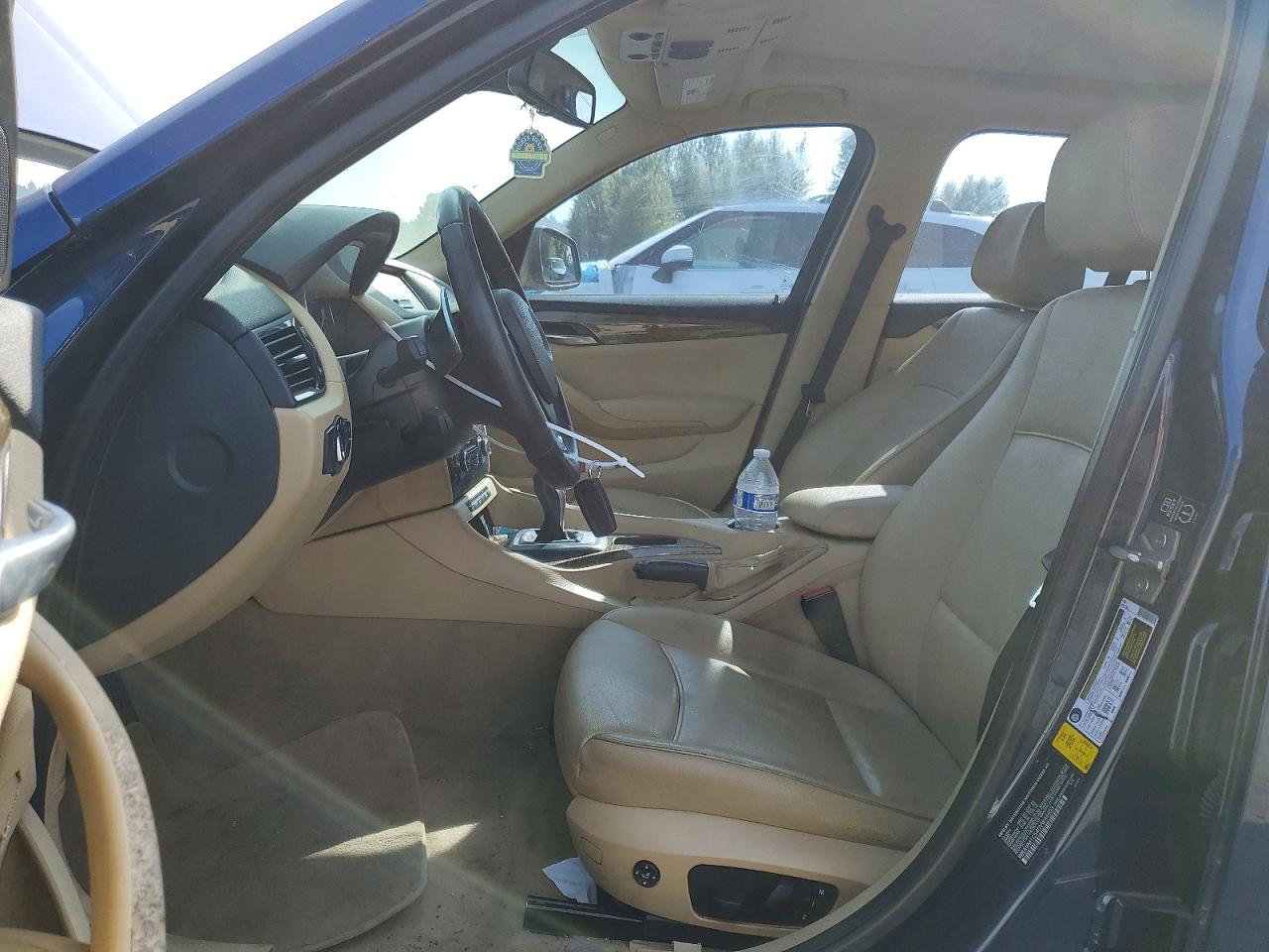 2013 Bmw X1 Sdrive28i Blue vin: WBAVM1C54DVW44453