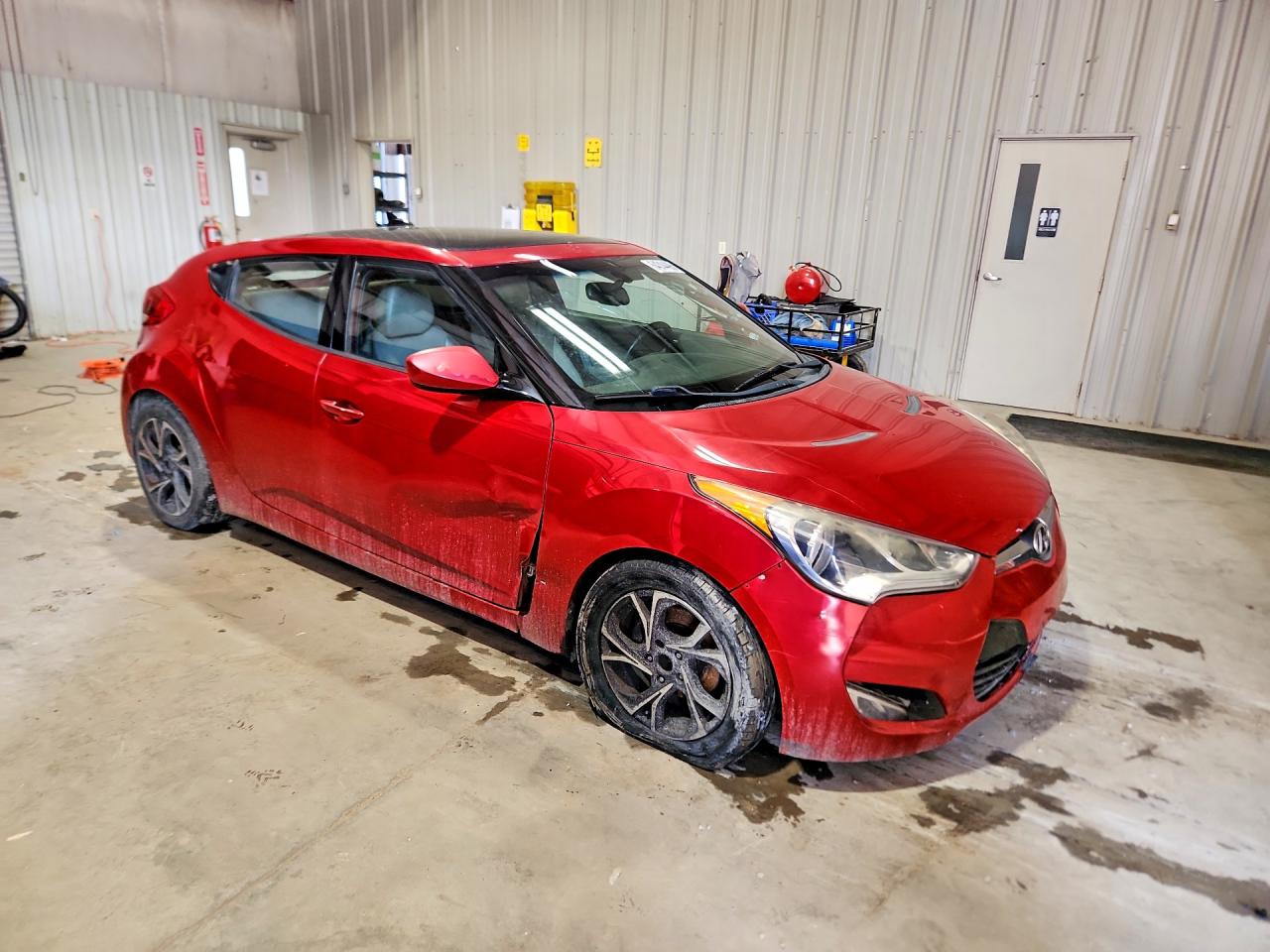 2012 Hyundai Veloster Base Red vin: KMHTC6AD9CU051580