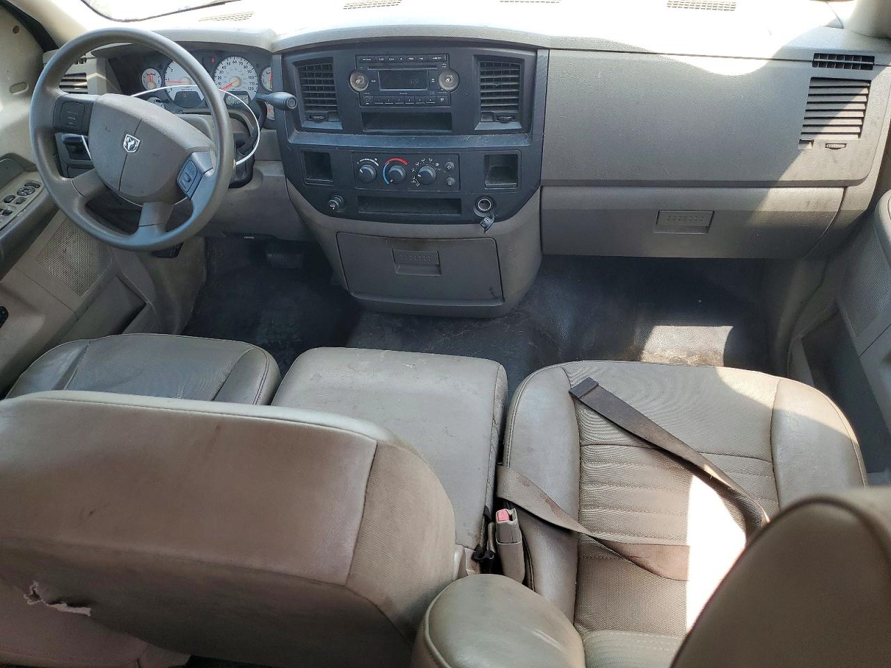 2008 Dodge Ram 1500 St Серый vin: 1D7HA18K48J212228