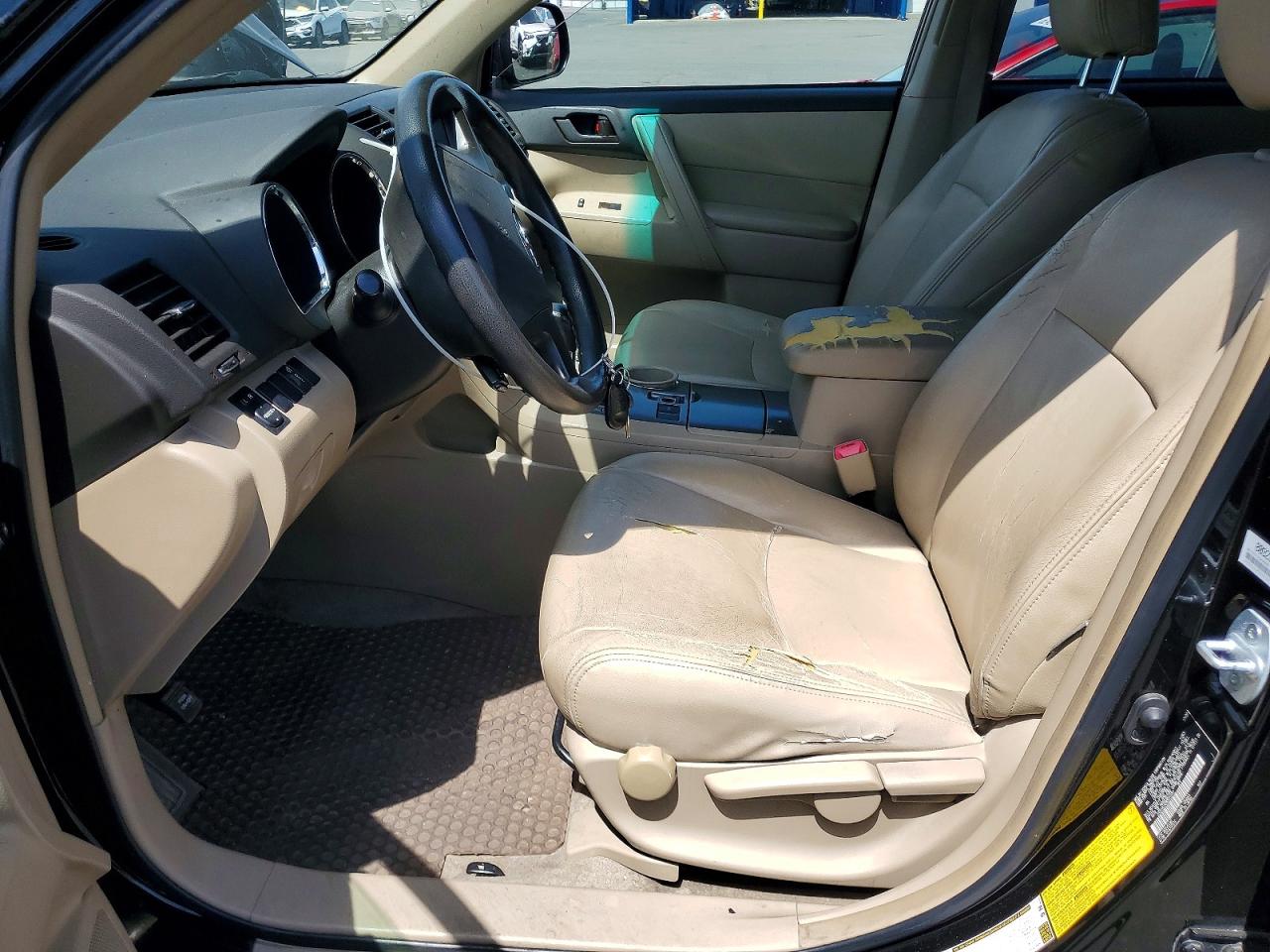 2008 Toyota Highlander Base Black vin: JTEDS41A582010187