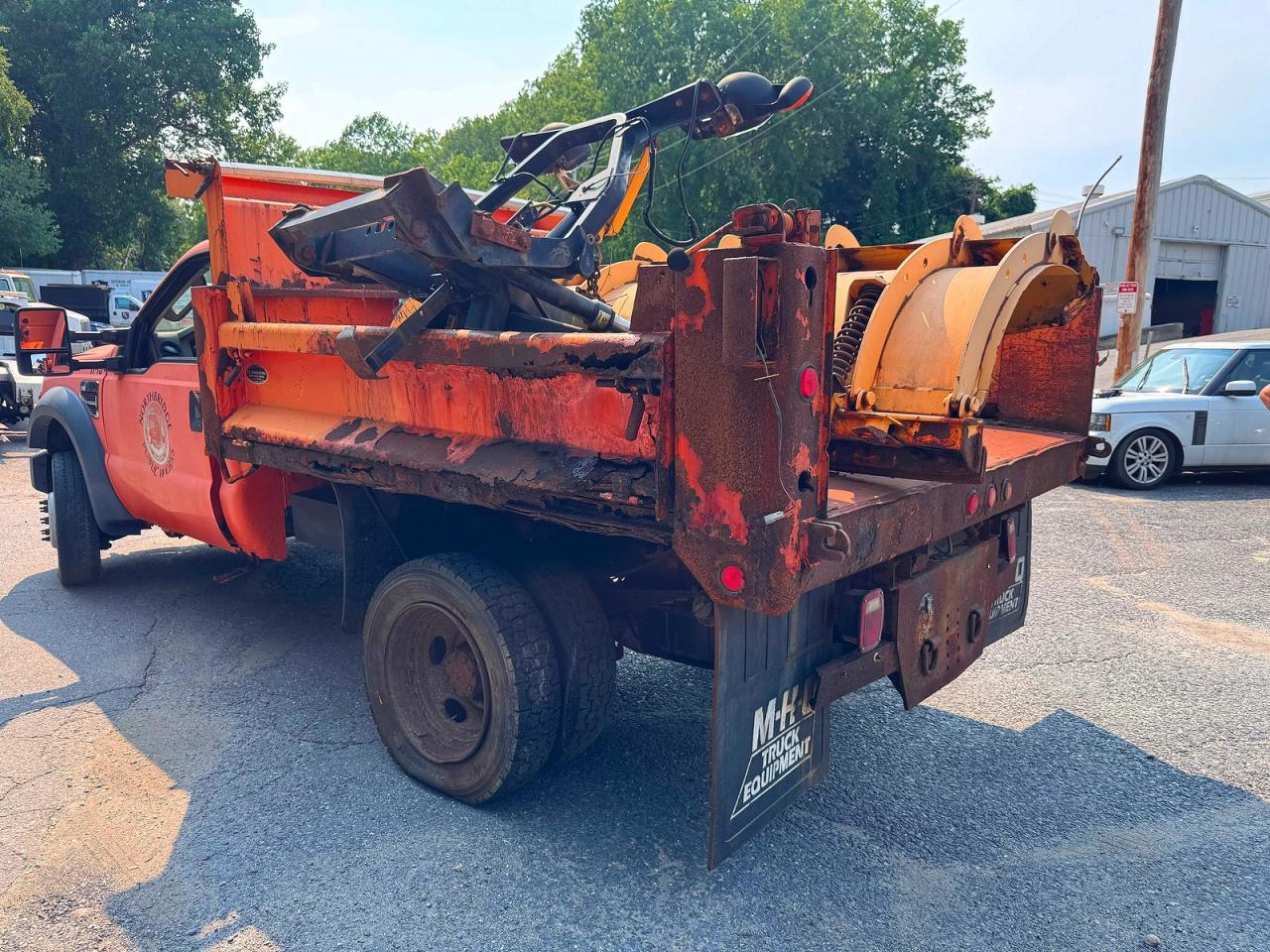 2008 Ford F550 Super Duty Orange vin: 1FDAF57R58EE56591