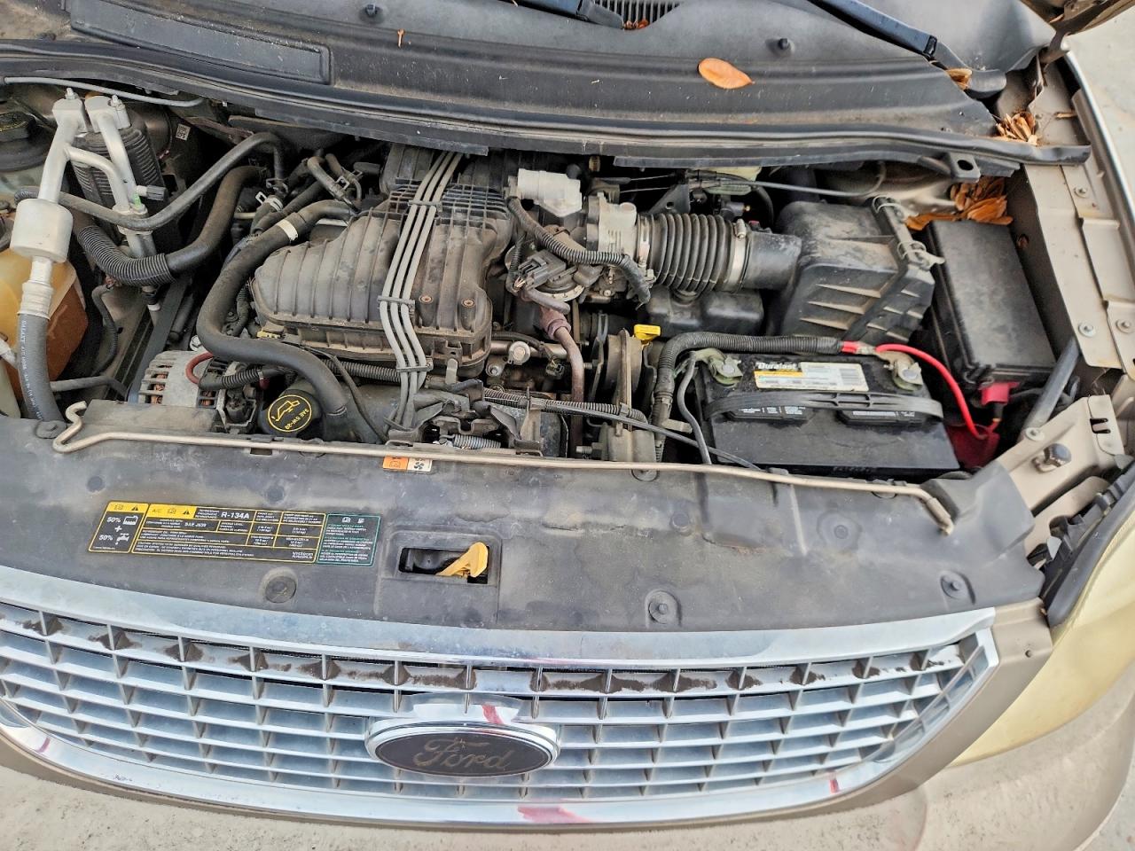 2004 Ford Freestar Sel Золотой vin: 2FMDA52254BA25230