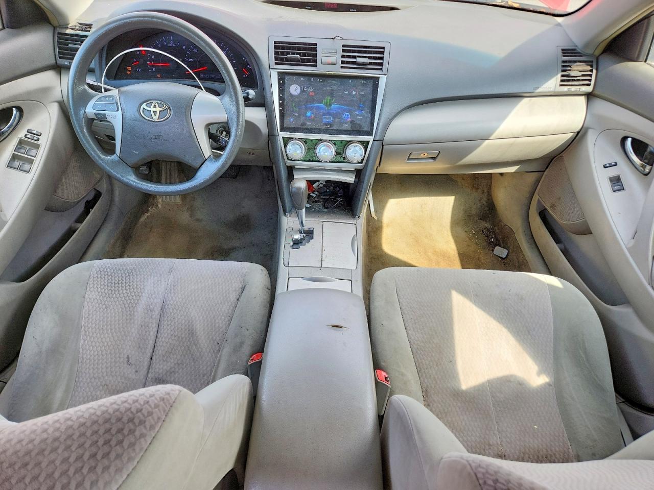 2010 Toyota Camry Le Red vin: 4T4BF3EK1AR079158