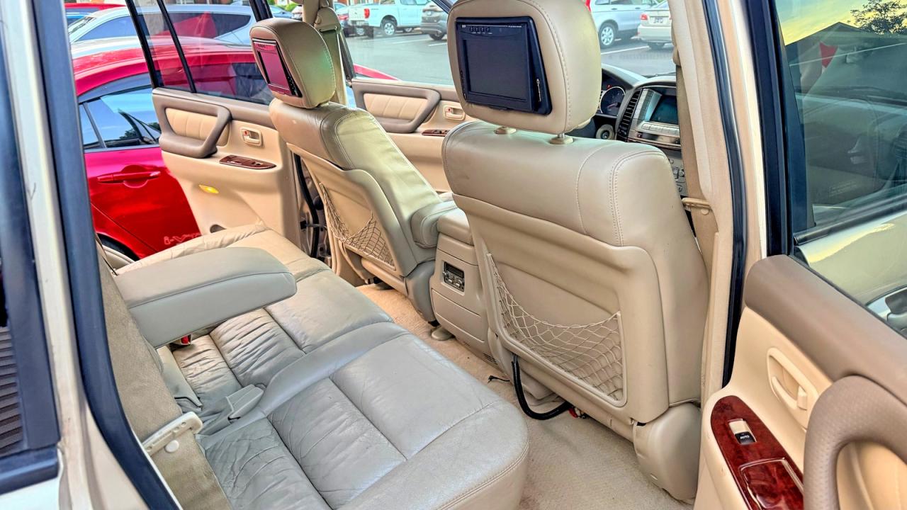 2004 Toyota Land Cruiser Base Gold vin: JTEHT05J742060388