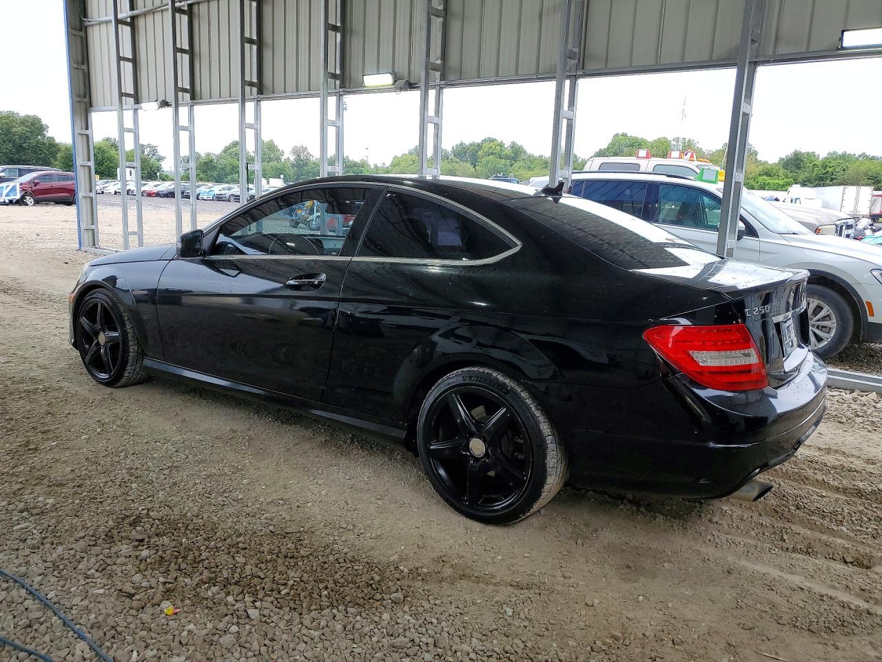 2015 Mercedes-benz C 250 Black vin: WDDGJ4HB0FG369391
