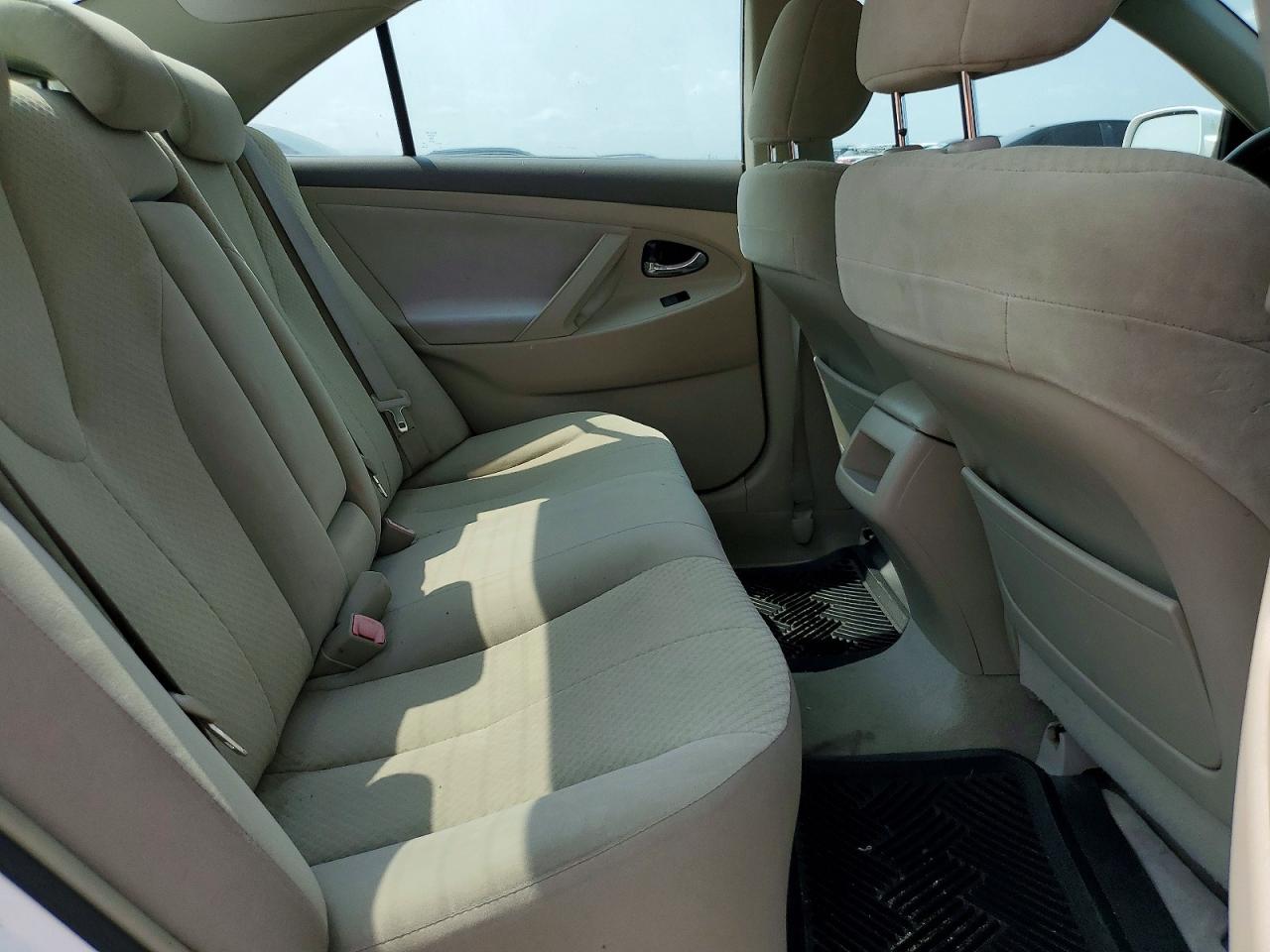2008 Toyota Camry Le White vin: 4T4BE46K28R032593