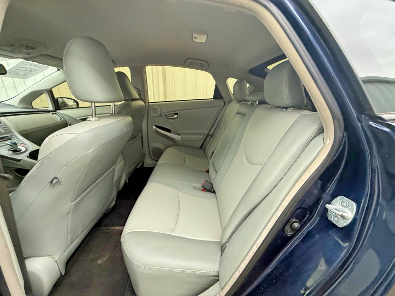 2015 Toyota Prius One Blue vin: JTDKN3DU8F0427525