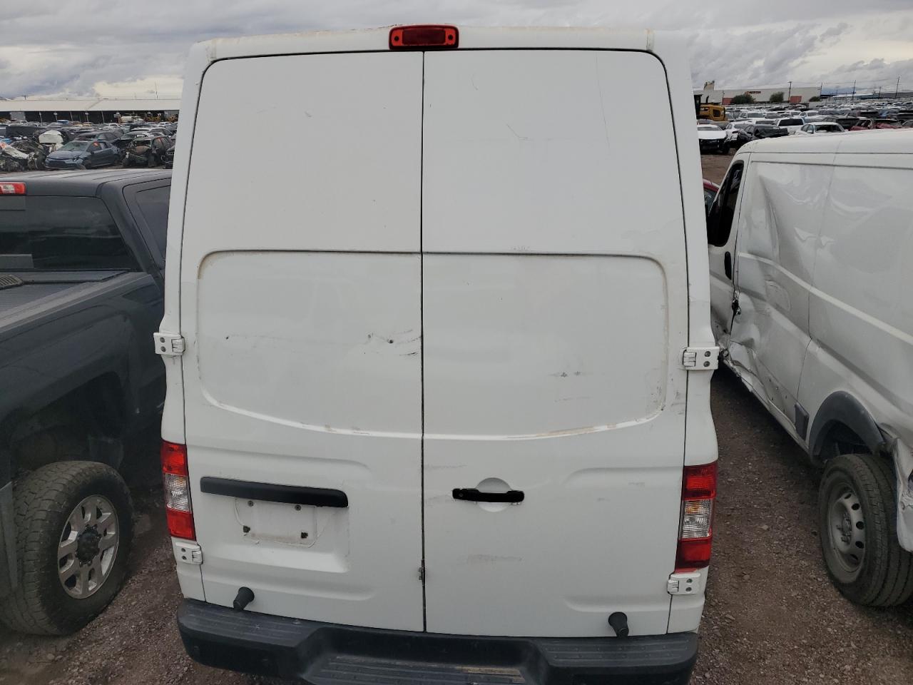 2018 Nissan Nv 2500 S Белый vin: 1N6BF0LY9JN811158