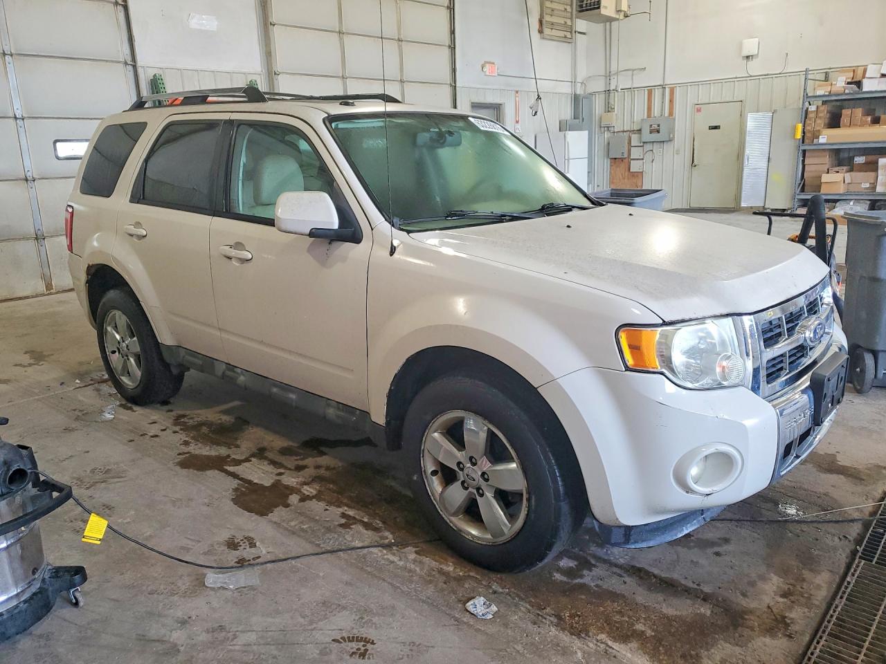 2011 Ford Escape Limited White vin: 1FMCU0EG8BKA81470