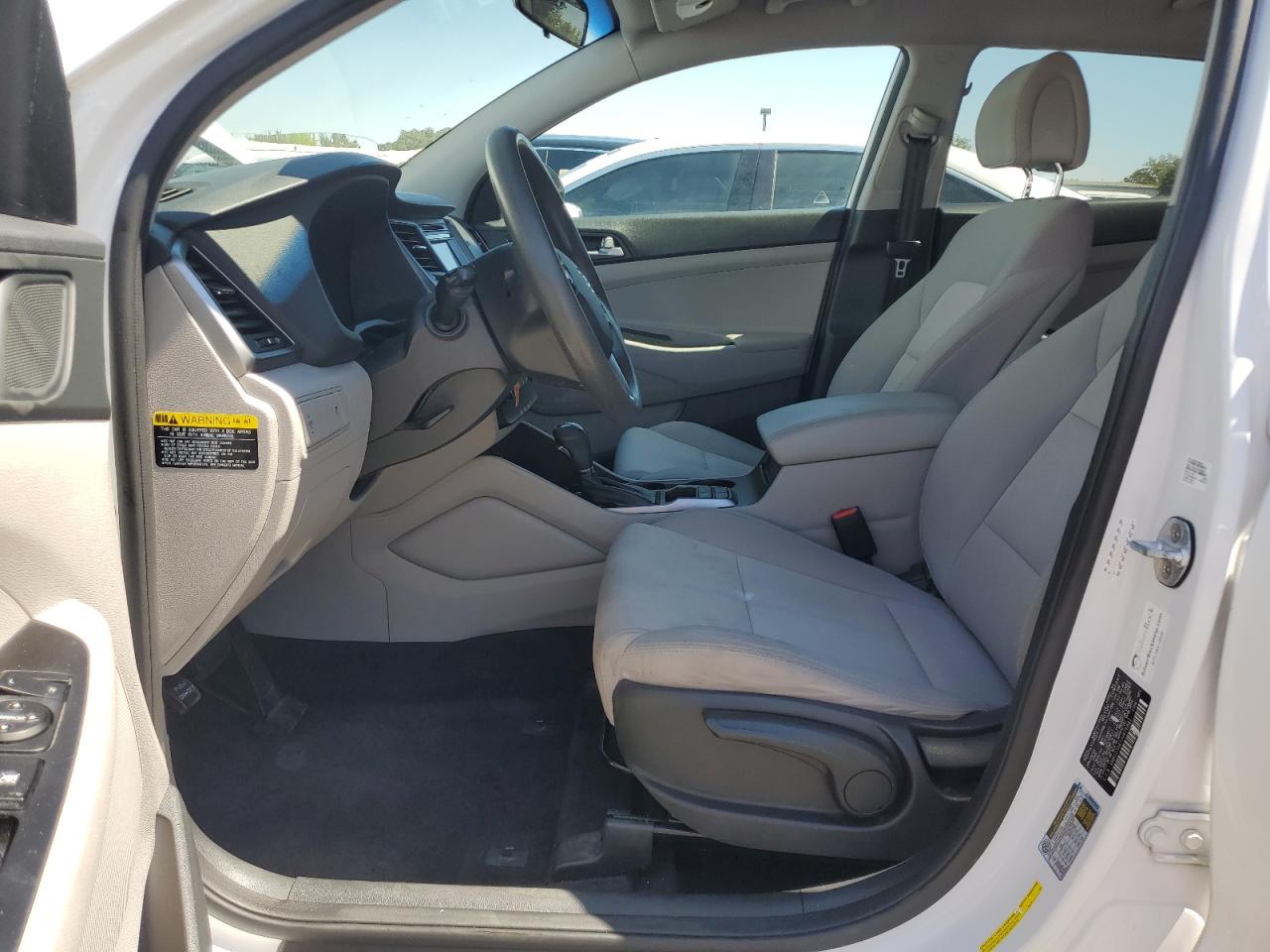 2018 Hyundai Tucson Se Белый vin: KM8J23A47JU676842