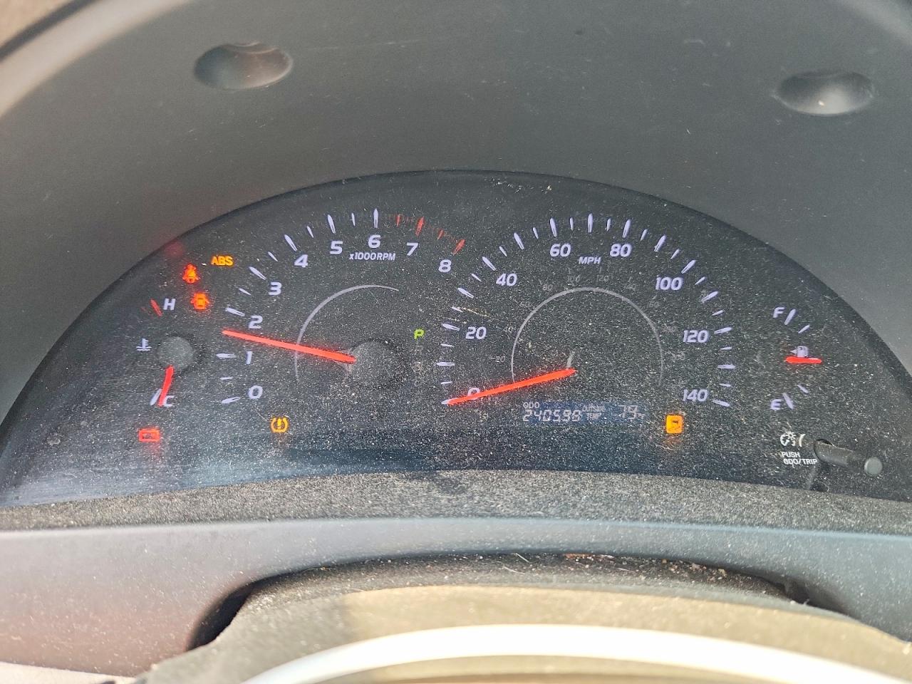 2010 Toyota Camry Le Gray vin: 4T4BF3EK4AR040399
