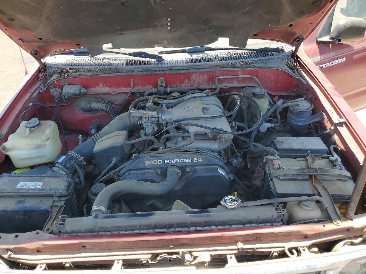 1995 Toyota Tacoma Xtracab Burgundy vin: 4TAVN53F8SZ069923