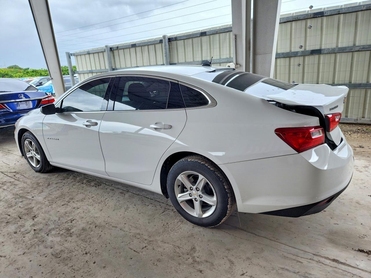 2024 Chevrolet Malibu Ls White vin: 1G1ZC5ST0RF197855