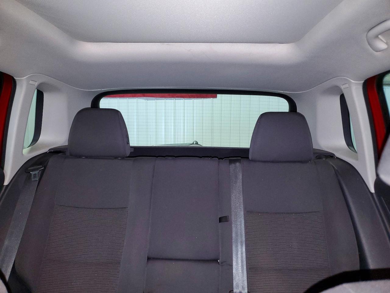 2013 Volkswagen Tiguan S Burgundy vin: WVGBV3AXXDW067145