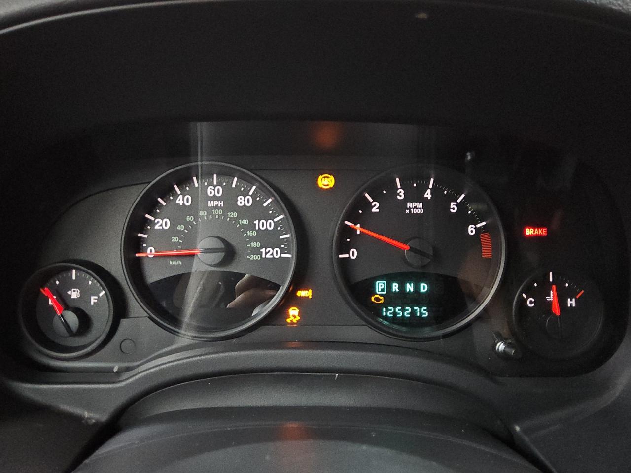 2012 Jeep Compass Latitude Черный vin: 1C4NJDEB0CD621546 Damage: Warning Light - Engine, On, Unacceptable