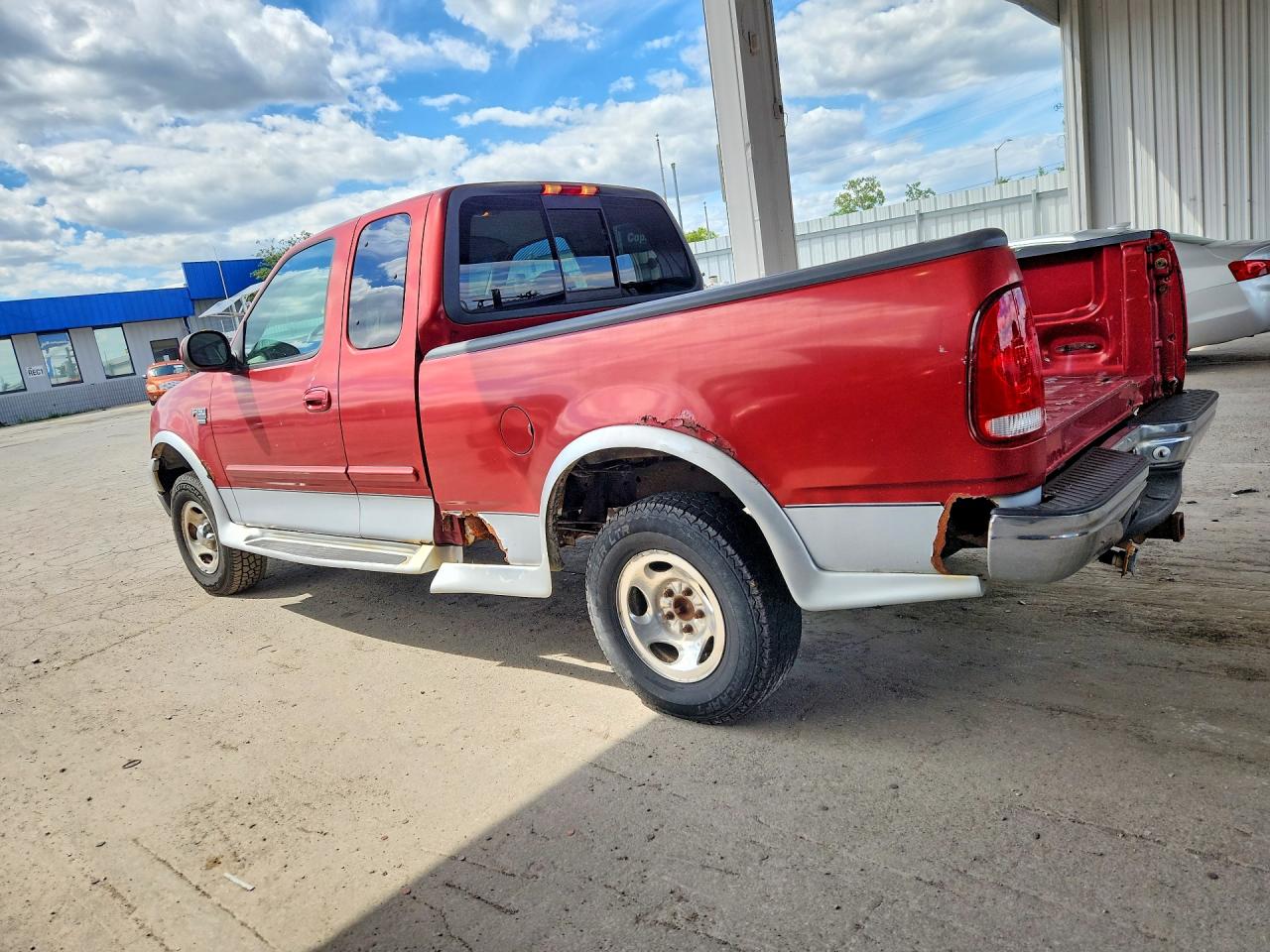 1999 Ford F150 Red vin: 1FTRX18W7XNB71889