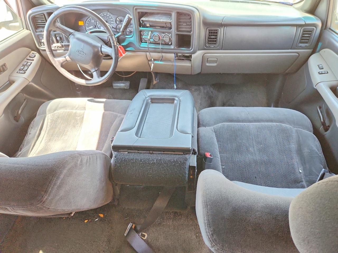 2002 Chevrolet Tahoe C1500 Green vin: 1GNEC13V82R222219