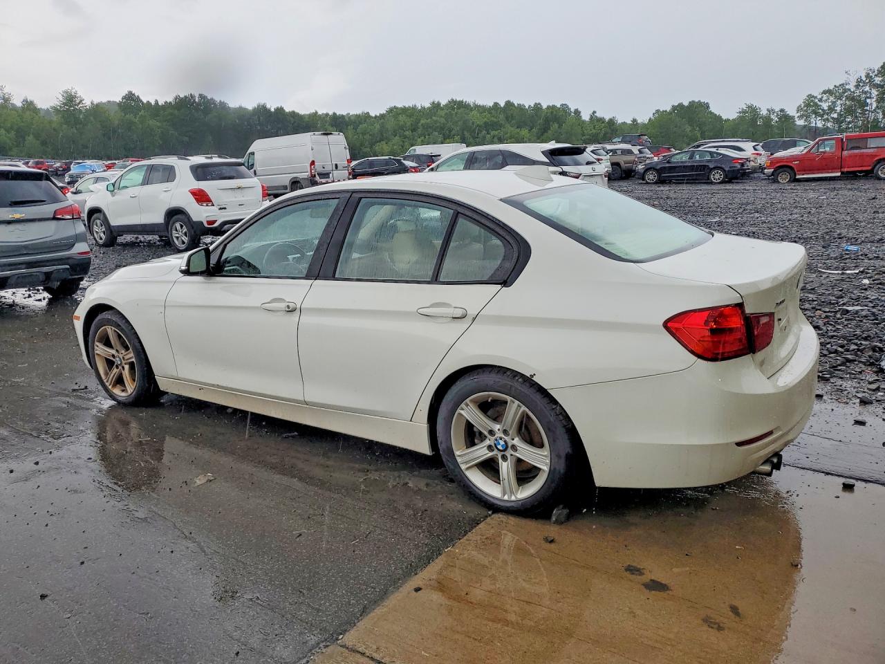 2013 Bmw 328 Xi Sulev White vin: WBA3B5C50DF592396