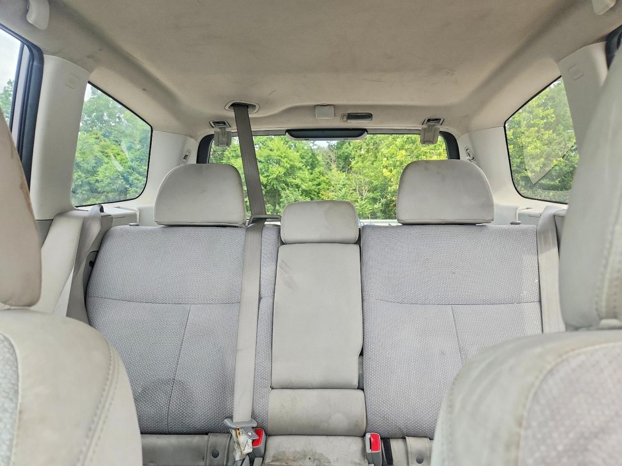 2011 Subaru Forester 2.5x Premium Gray vin: JF2SHADCXBG702348
