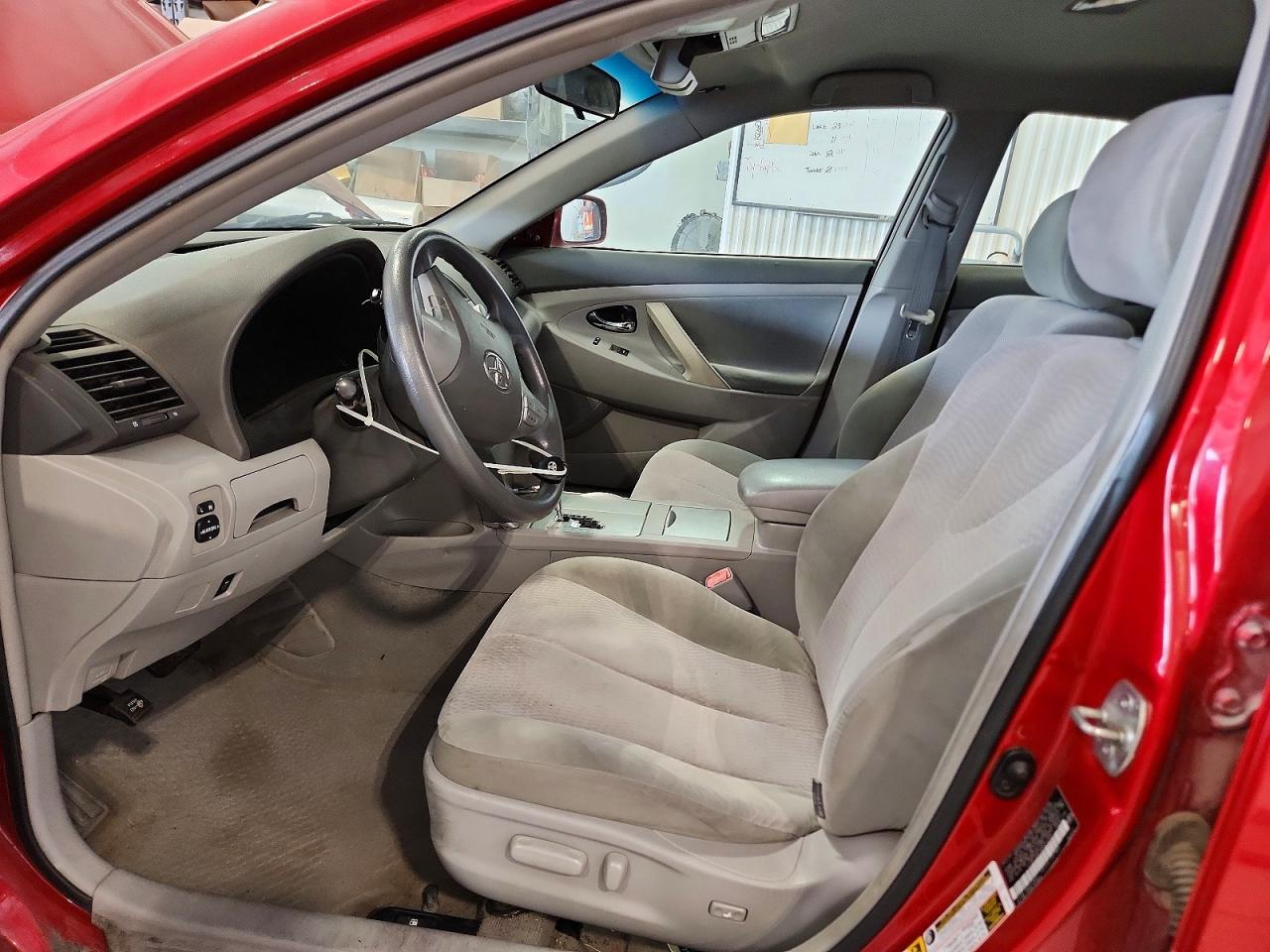2010 Toyota Camry Le Maroon vin: 4T4BF3EK1AR042305
