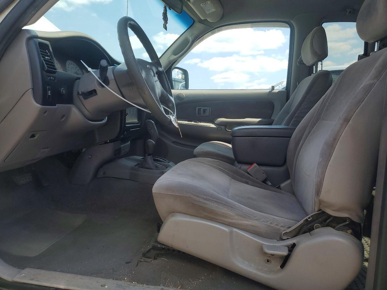 2002 Toyota Tacoma Xtracab Silver vin: 5TEWM72N02Z075171