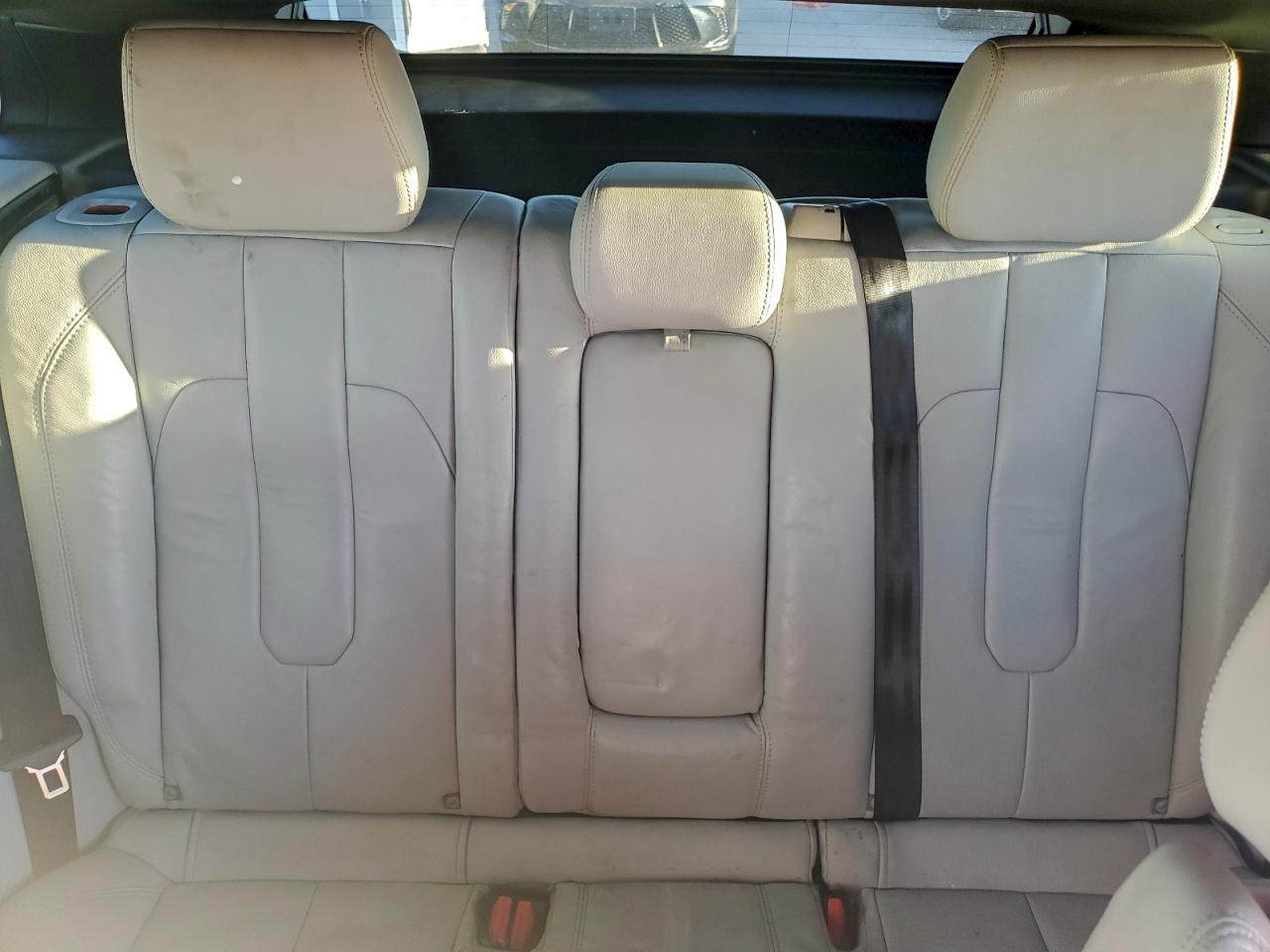 2014 Land Rover Range Rover Evoque Pure Plus Silver vin: SALVP1BG8EH870744