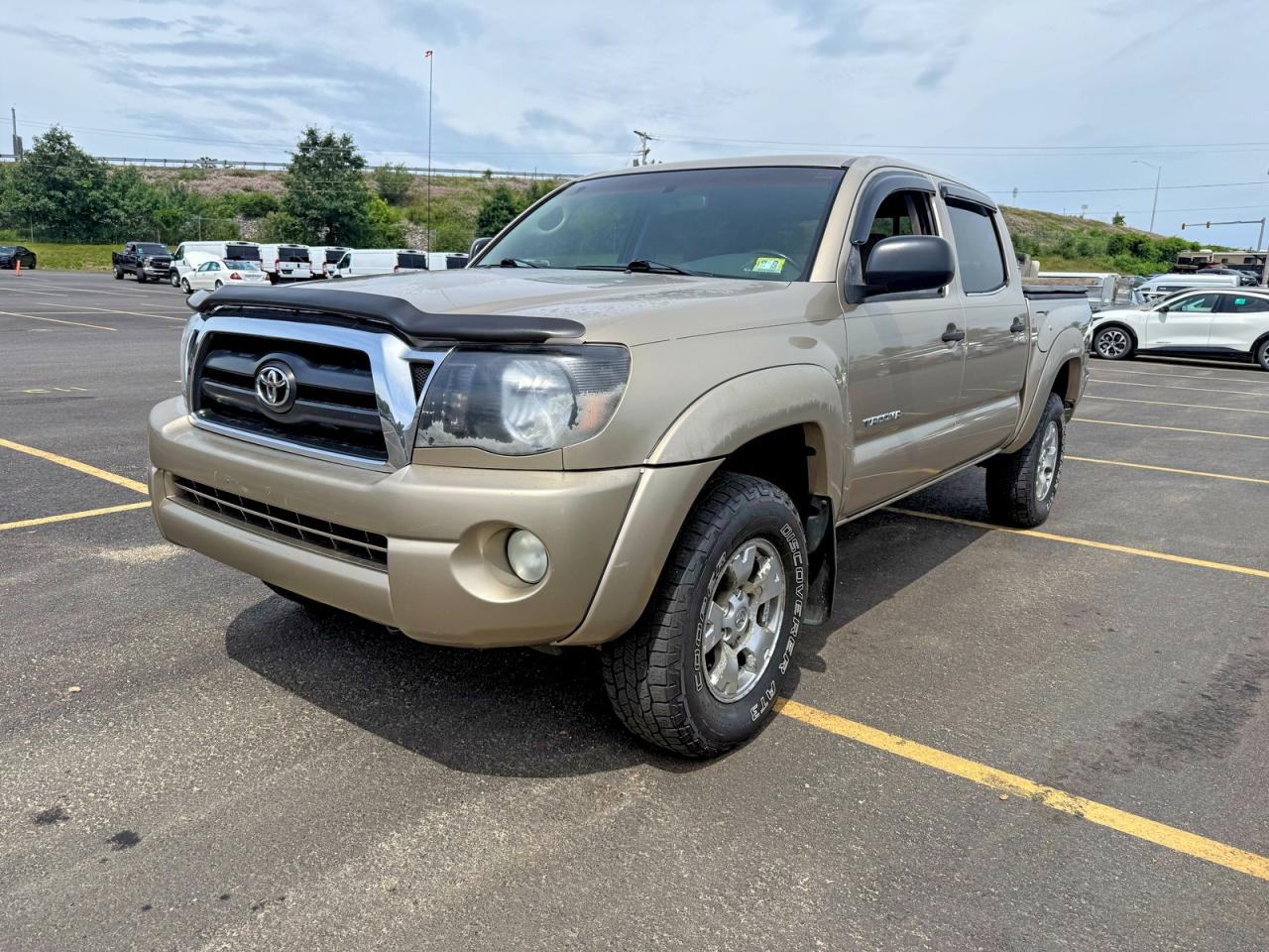 2005 Toyota Tacoma Double Cab Gold vin: 5TELU42N05Z143314