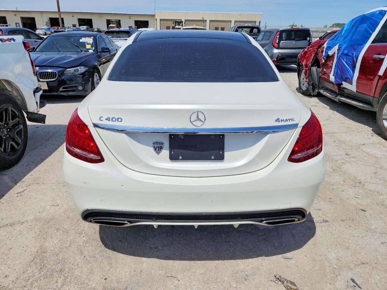 2015 Mercedes-benz C 400 4matic White vin: 55SWF6GB1FU030555