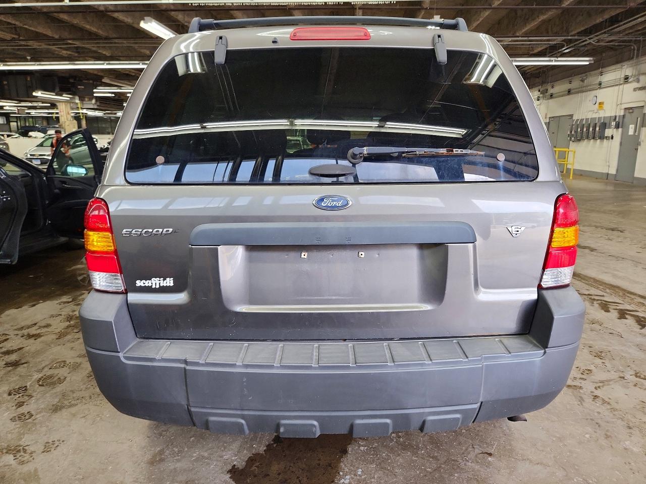 2006 Ford Escape Xlt Gray vin: 1FMYU93126KC23729