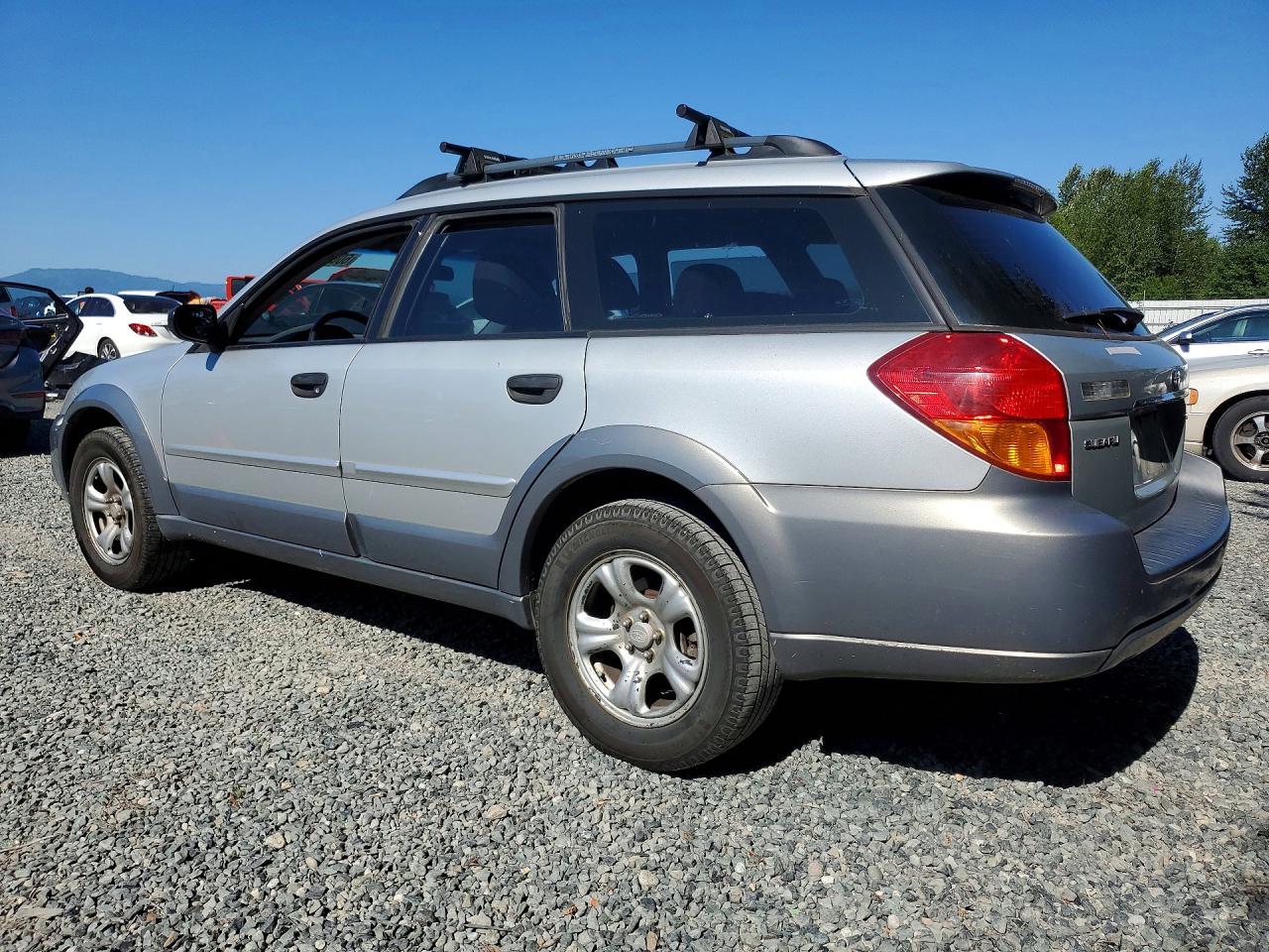 2007 Subaru Outback Outback 2.5i Silver vin: 4S4BP61C877302018