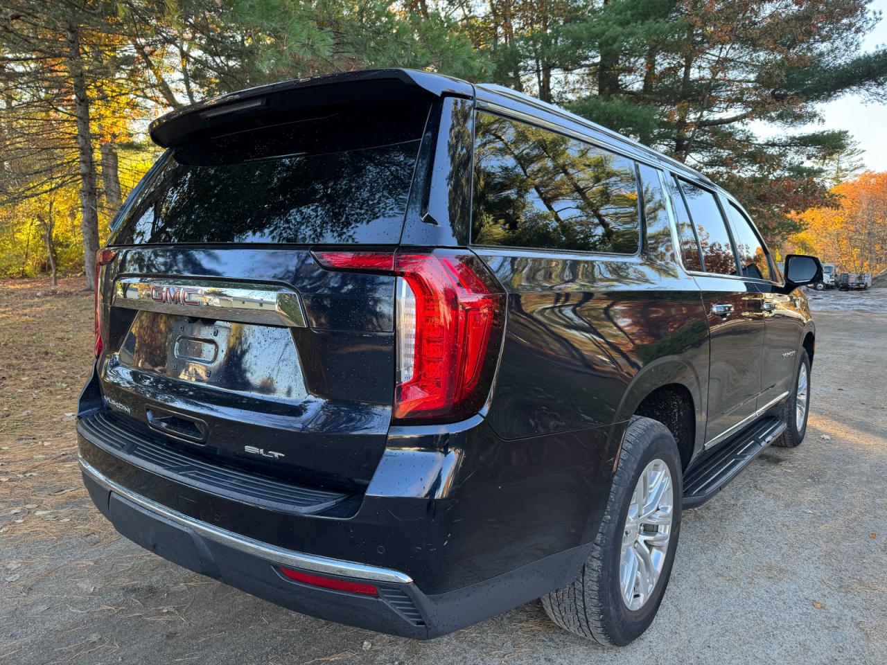 2021 Gmc Yukon Xl K1500 Slt Синий vin: 1GKS2GKD1MR310983
