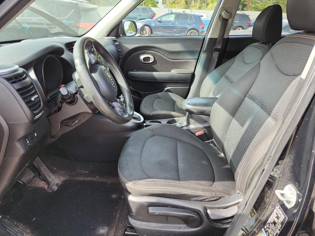 2015 Kia Soul + Black vin: KNDJP3A56F7203518