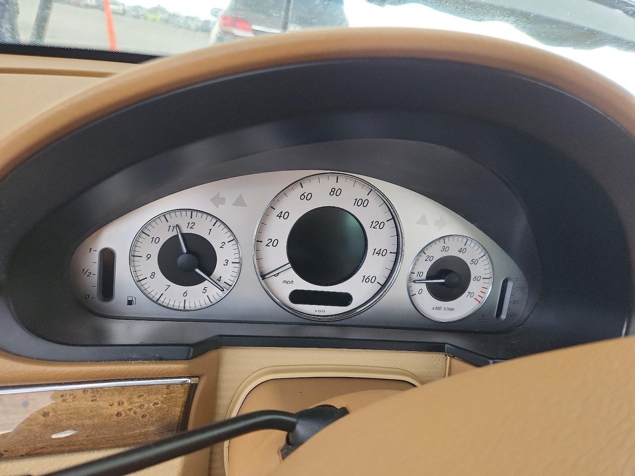 2007 Mercedes-benz E 550 Черный vin: WDBUF72XX7B024645