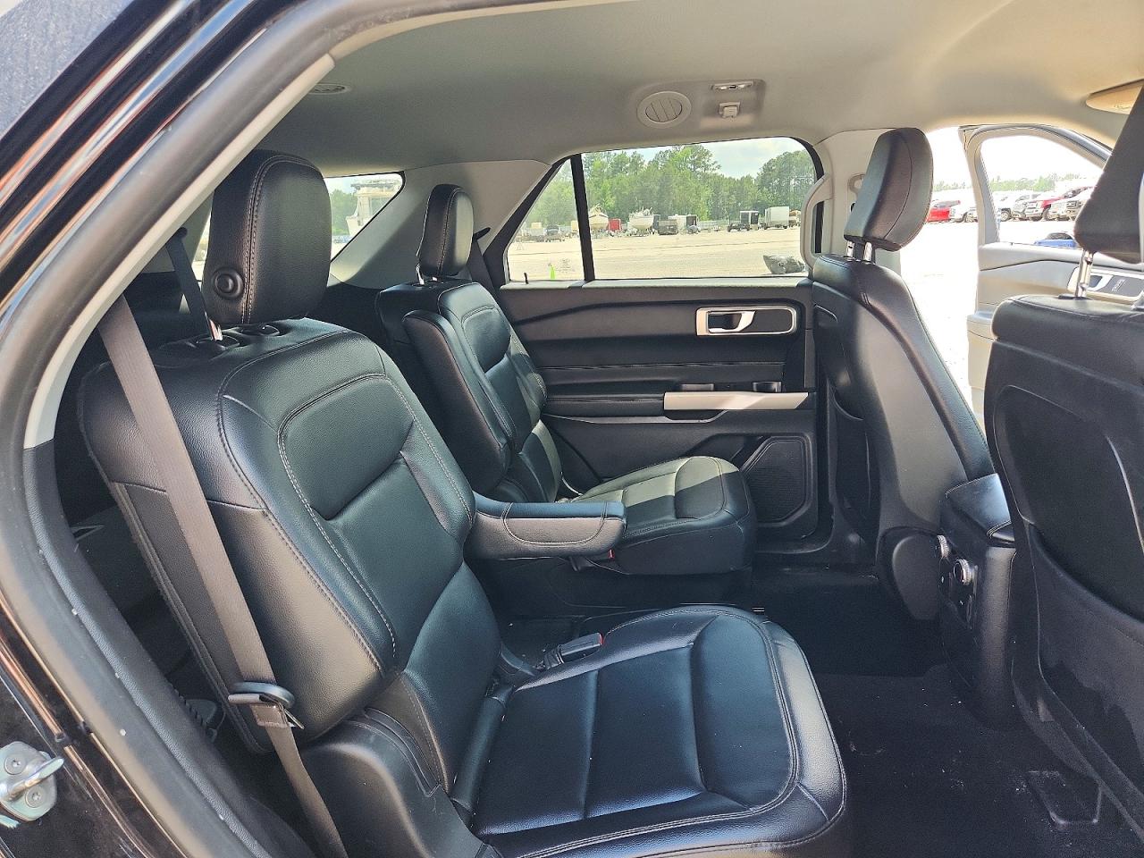 2020 Ford Explorer Xlt Black vin: 1FMSK7DH0LGD13620