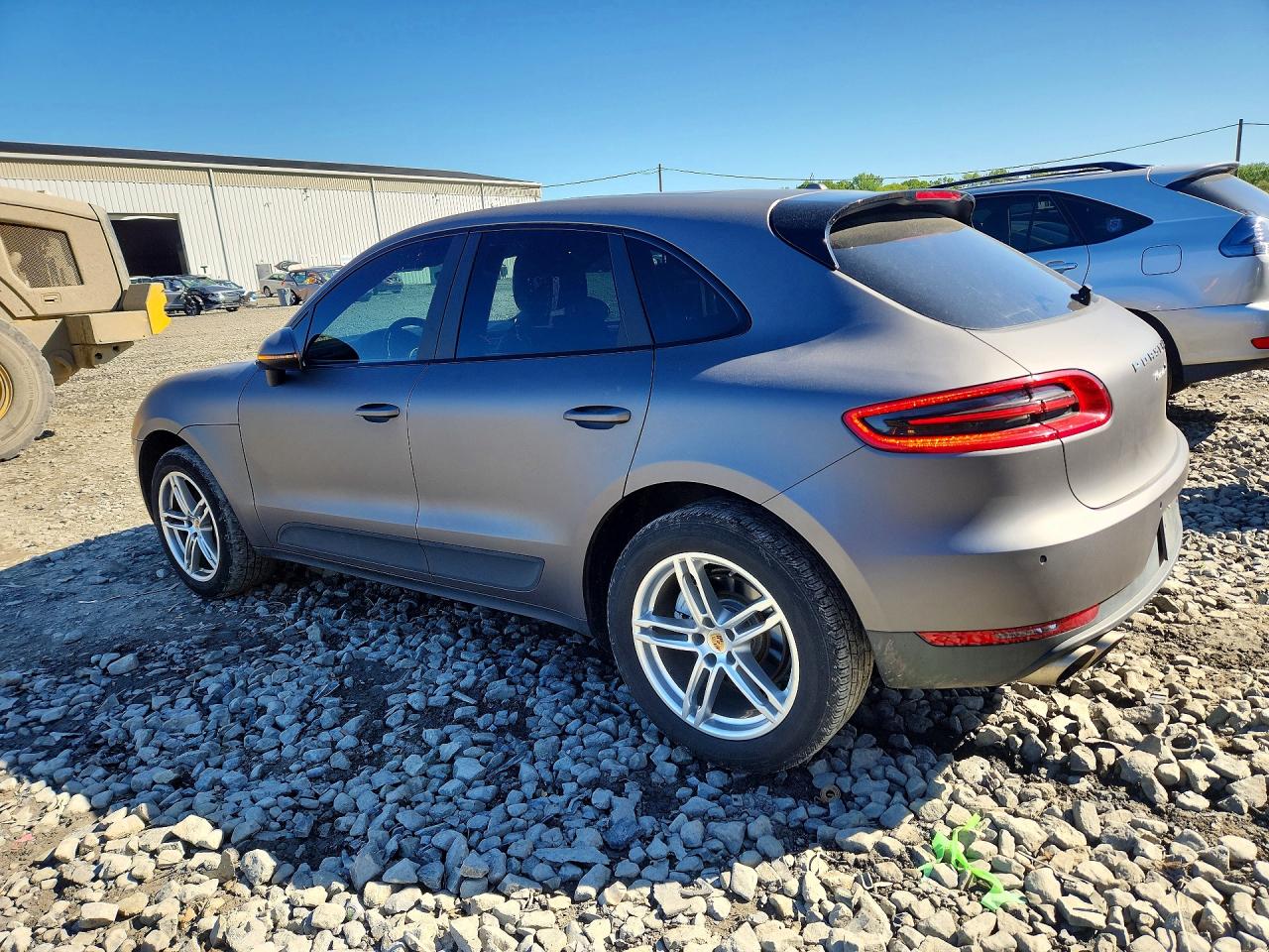 2015 Porsche Macan S Gray vin: WP1AB2A51FLB60141