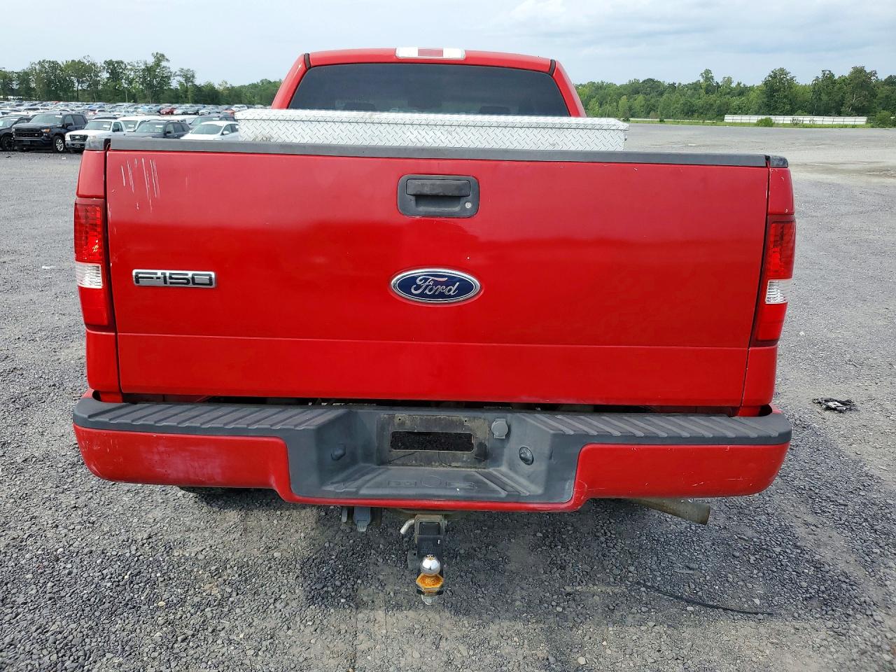 2005 Ford F150 Red vin: 1FTPX145X5FB75995