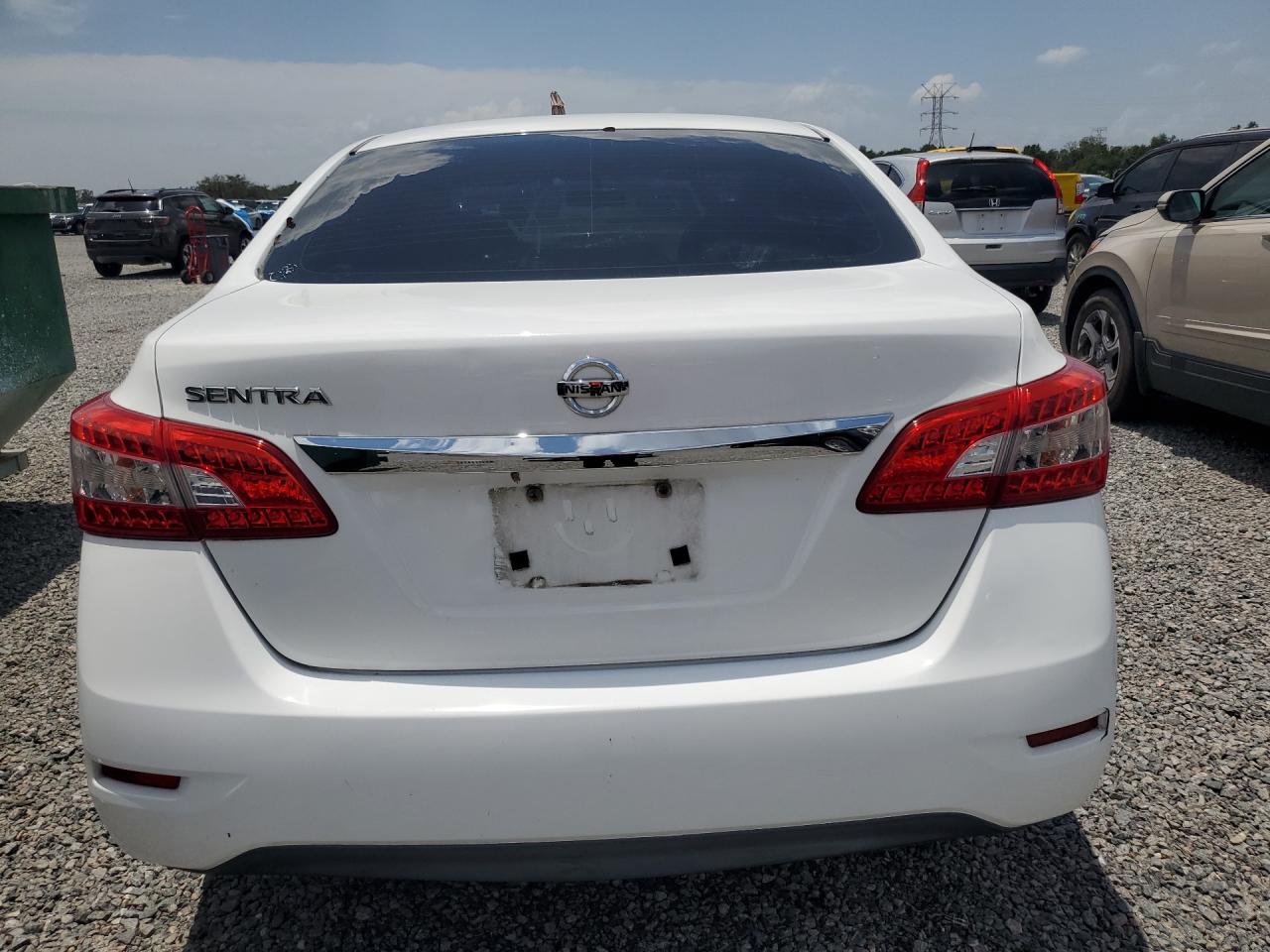 2015 Nissan Sentra S White vin: 3N1AB7AP4FY313590