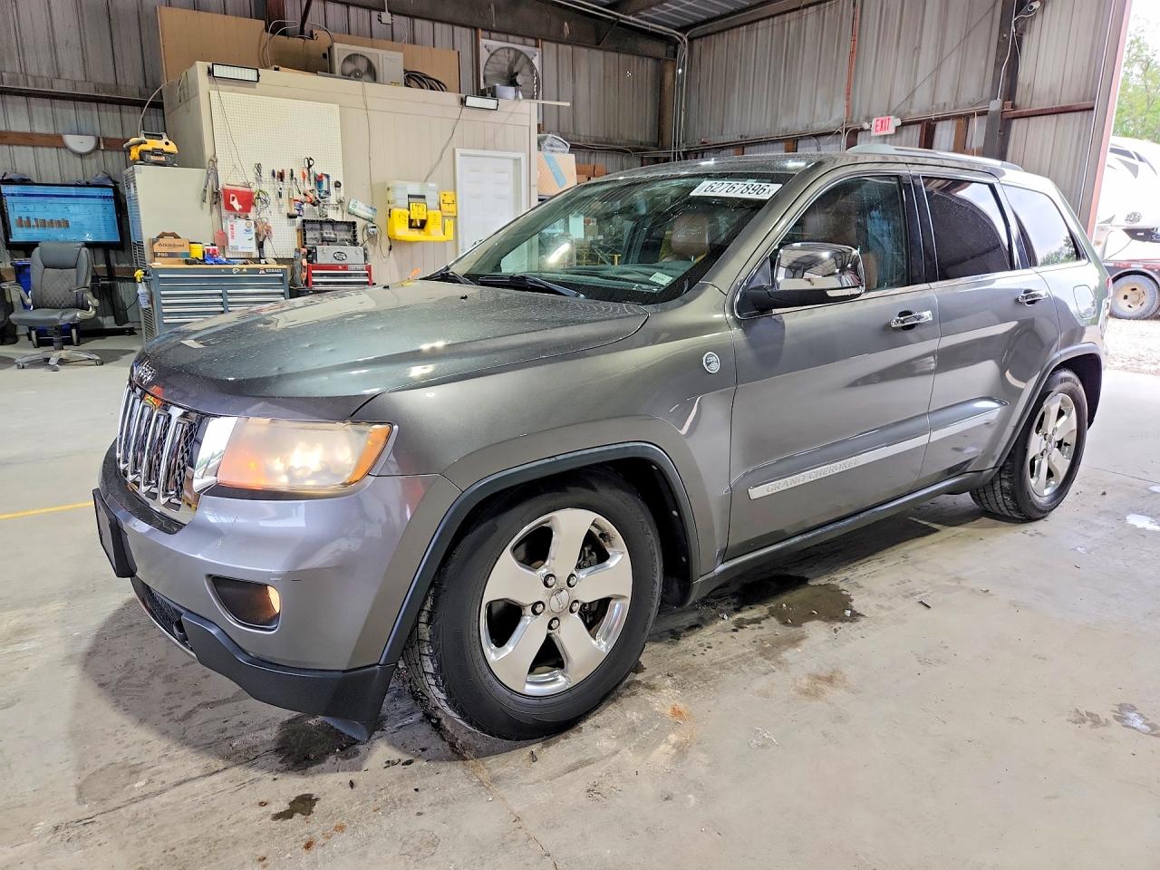 2012 Jeep Grand Cherokee Overland Gray vin: 1C4RJFCGXCC208924
